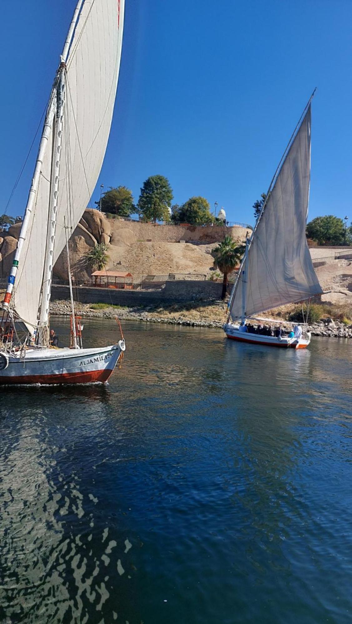 Upper Sky Tours 5 Stars Nile Cruises Sailing From Luxor To Aswan Every Saturday & Monday For 4 Nights - From Aswan Every Wednesday And Friday For Only 3 Nights With All Visits Εξωτερικό φωτογραφία