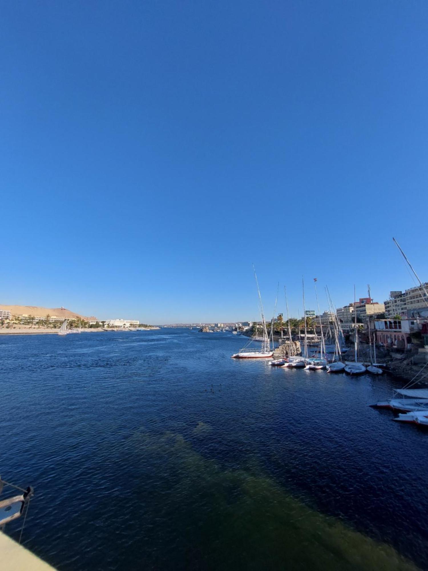 Upper Sky Tours 5 Stars Nile Cruises Sailing From Luxor To Aswan Every Saturday & Monday For 4 Nights - From Aswan Every Wednesday And Friday For Only 3 Nights With All Visits Εξωτερικό φωτογραφία